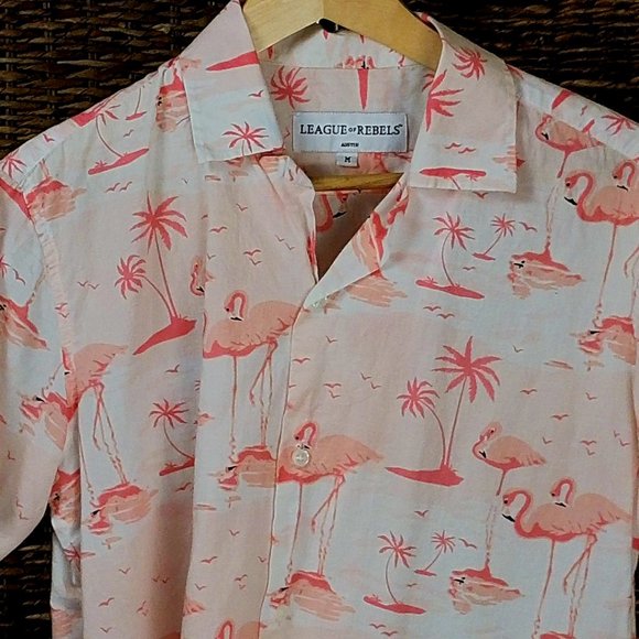 League of Rebels Pink Hawaiian Button up Shirt Medium - Picture 2 of 2